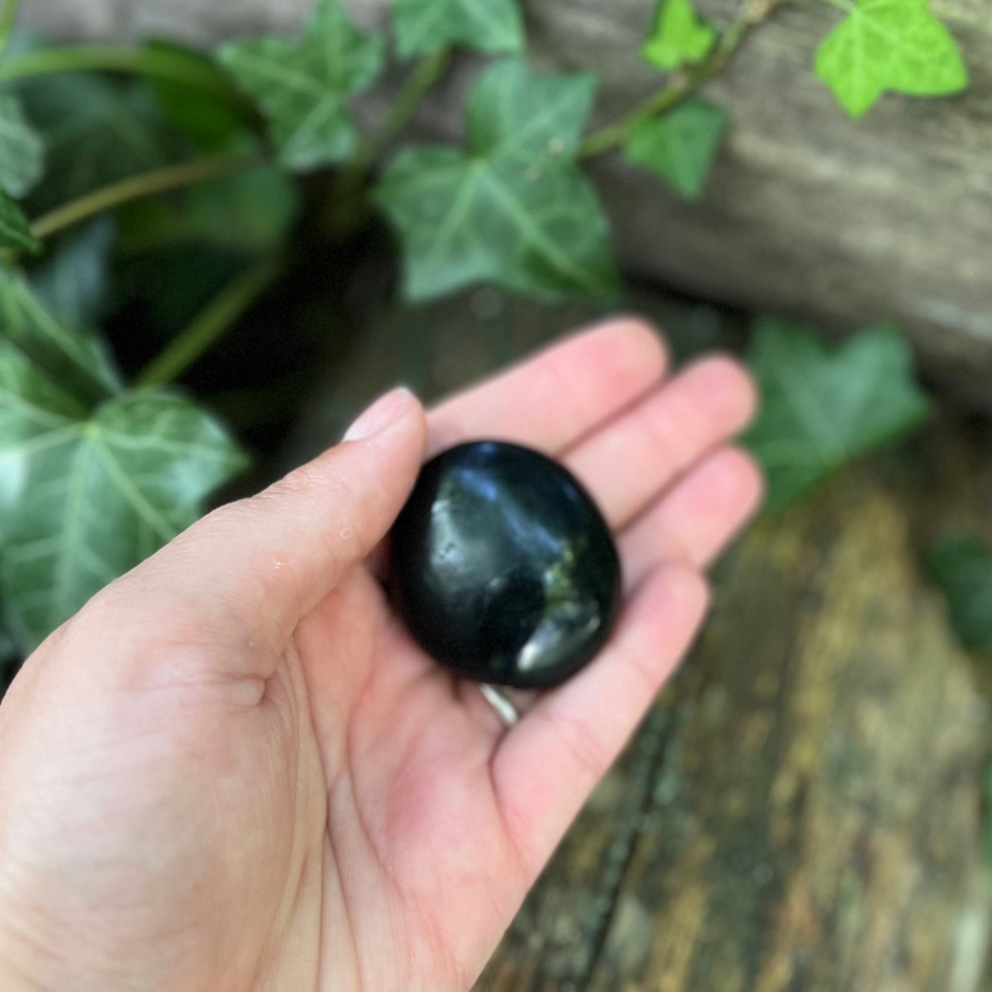 Galet Tourmaline noire - 40 à 60g