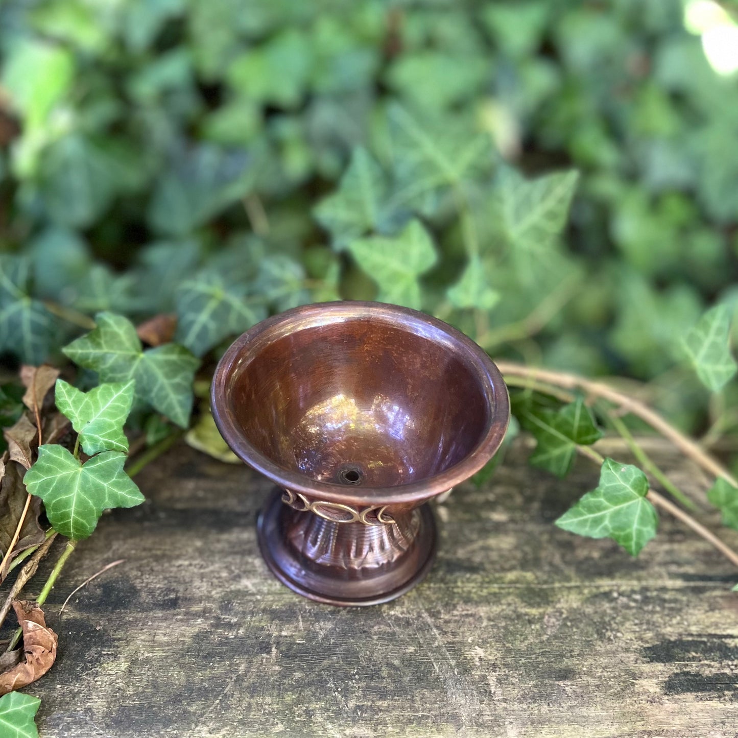 Calice rituel en cuivre antique - Triple lune