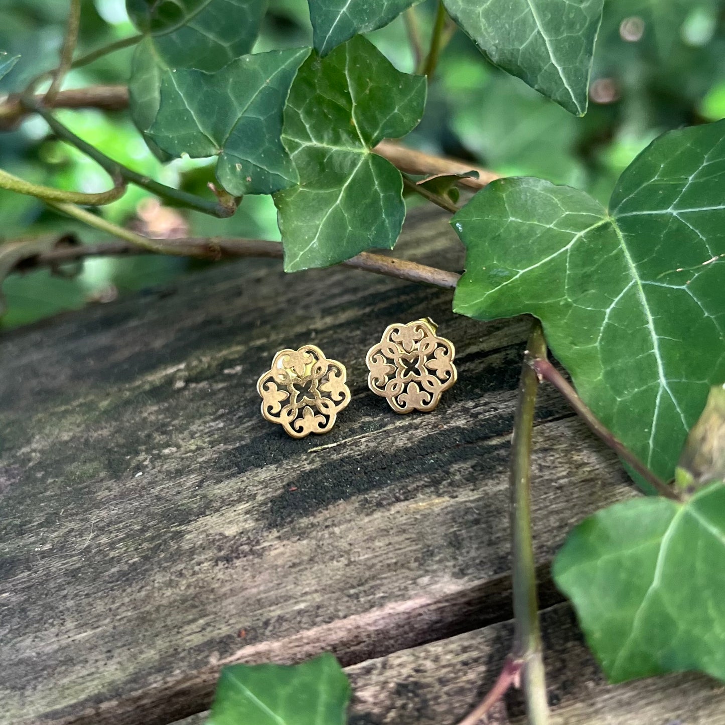 Boucles d’oreilles Fleur de vie - acier inoxydable doré