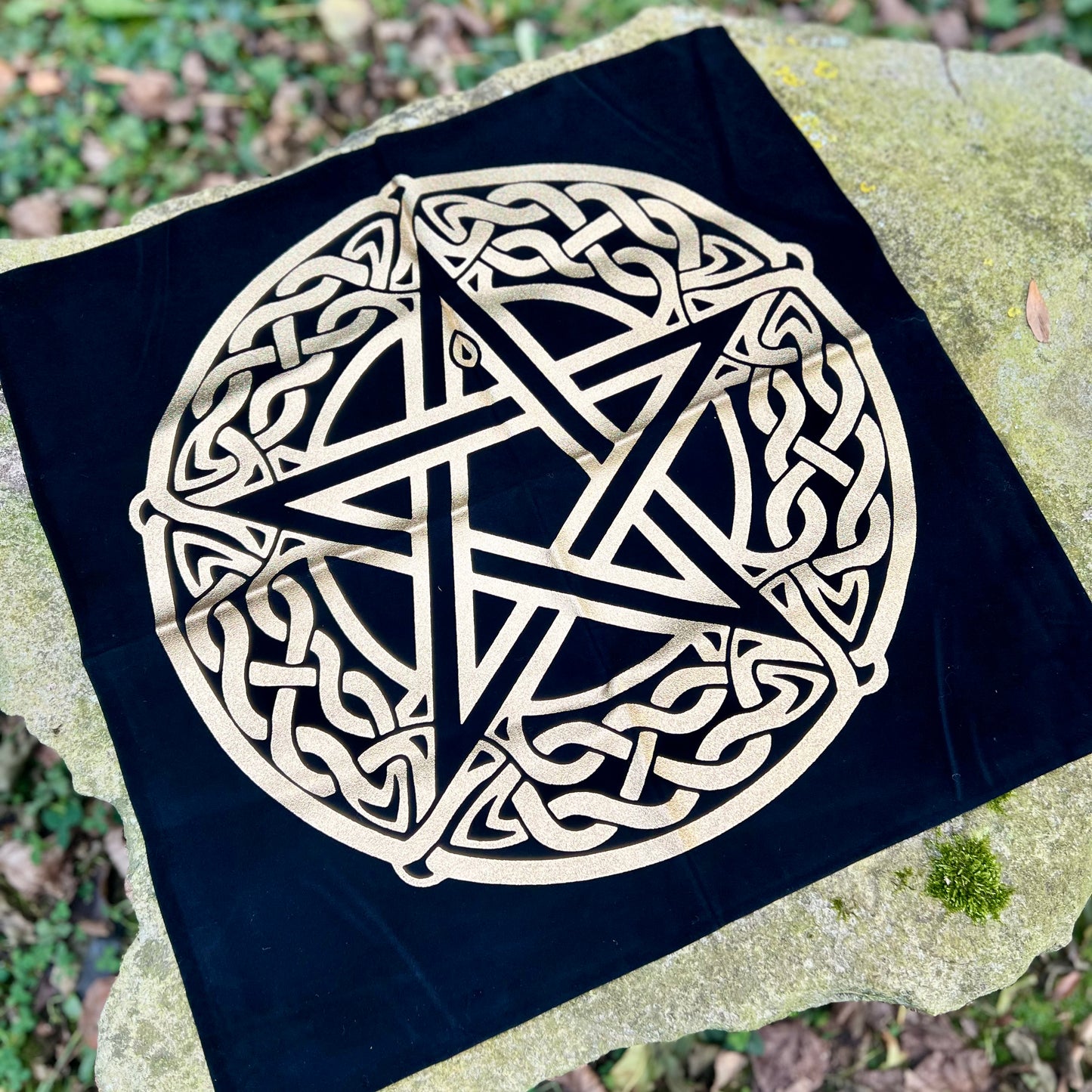 Nappe de Divination en velours noir - Pentagramme et Entrelacs