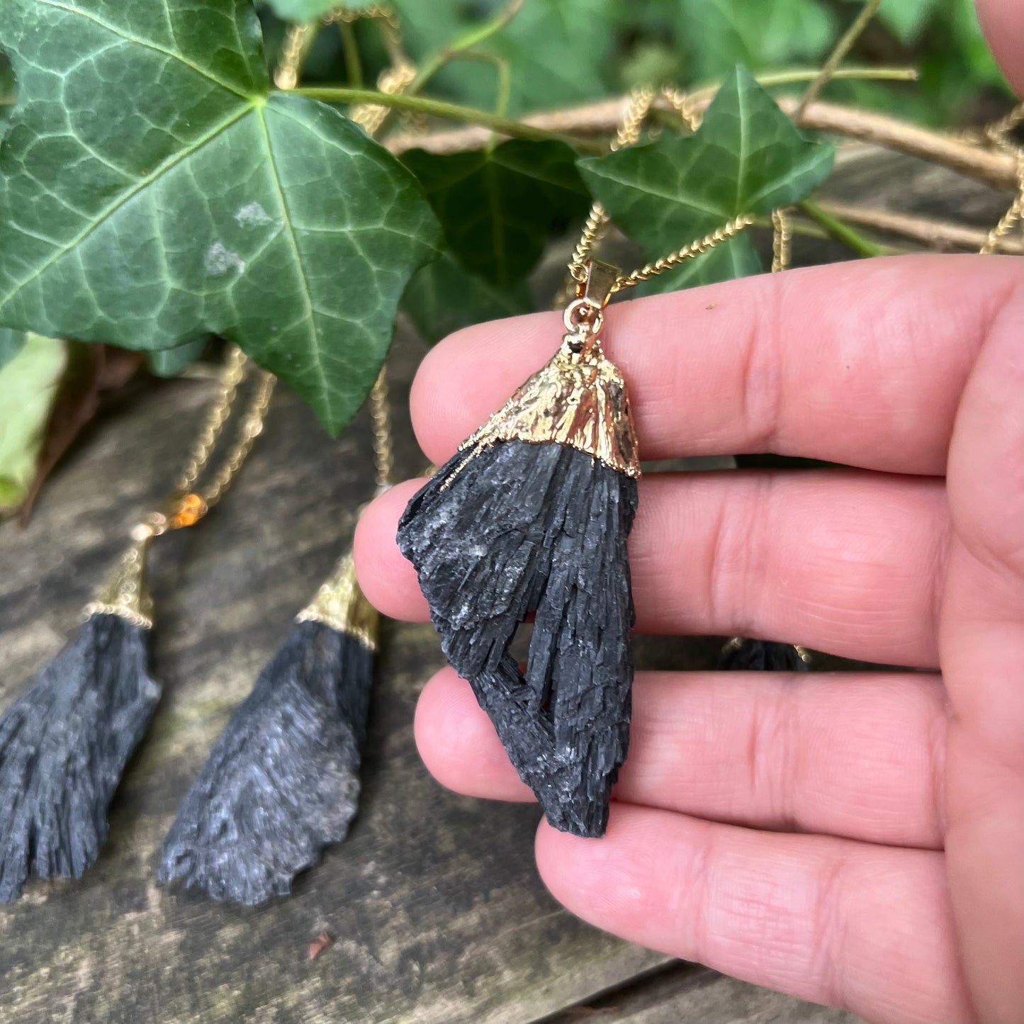 Collier balais de sorcière en Tourmaline noire - doré