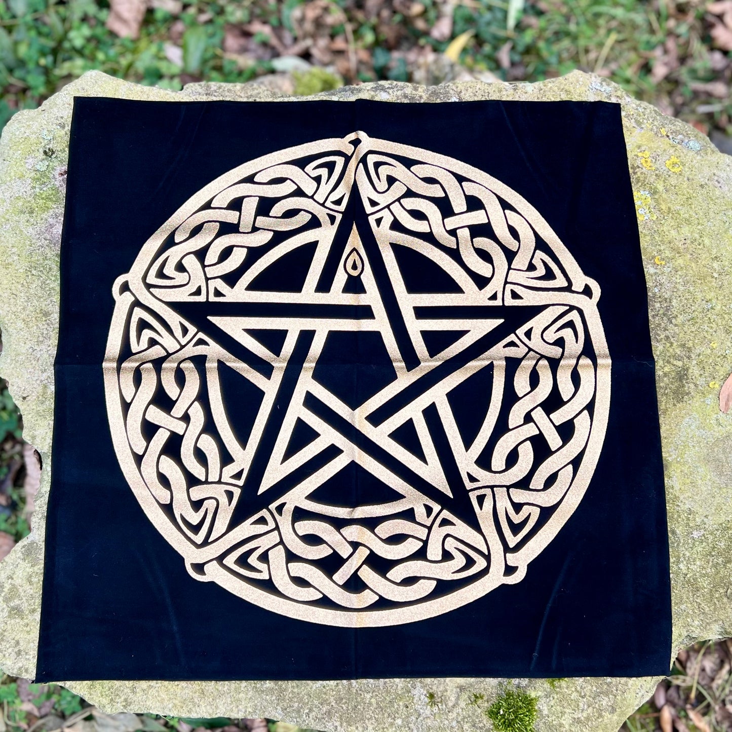 Nappe de Divination en velours noir - Pentagramme et Entrelacs