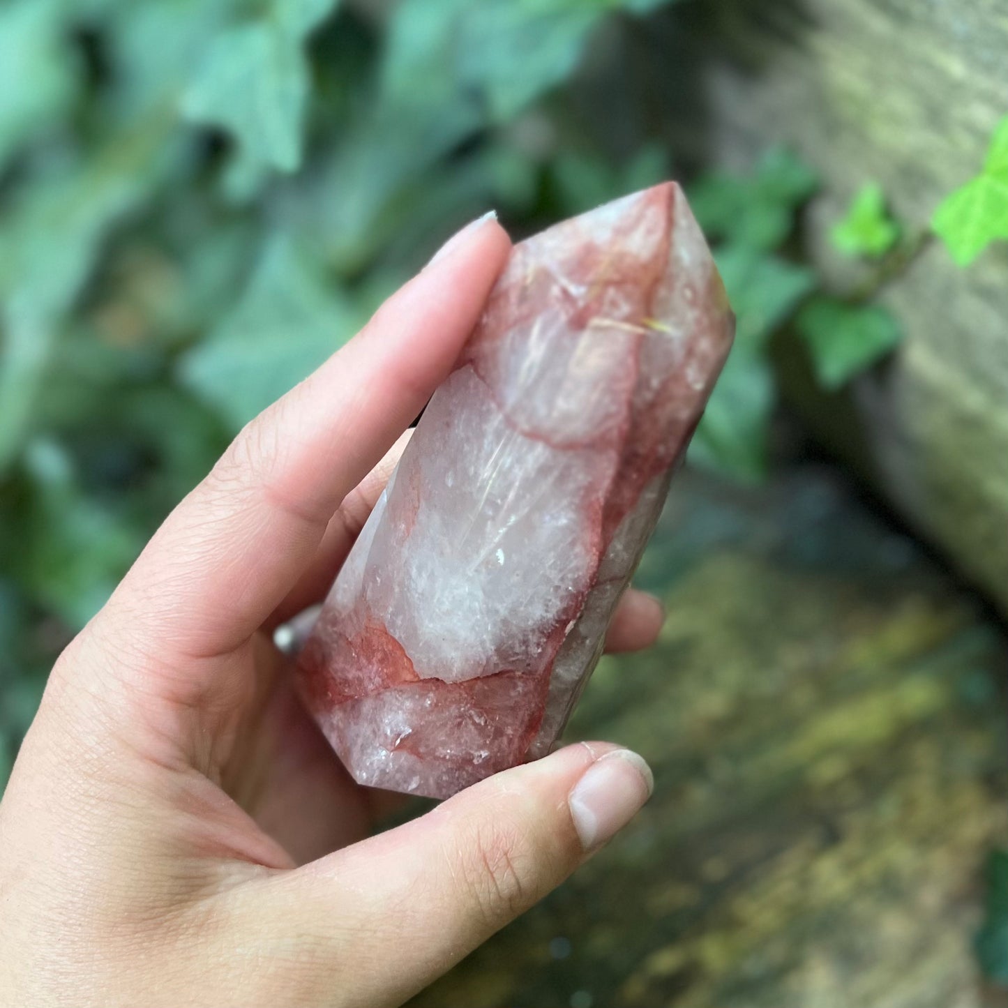 Pointe Quartz hématoïde rouge - 240g