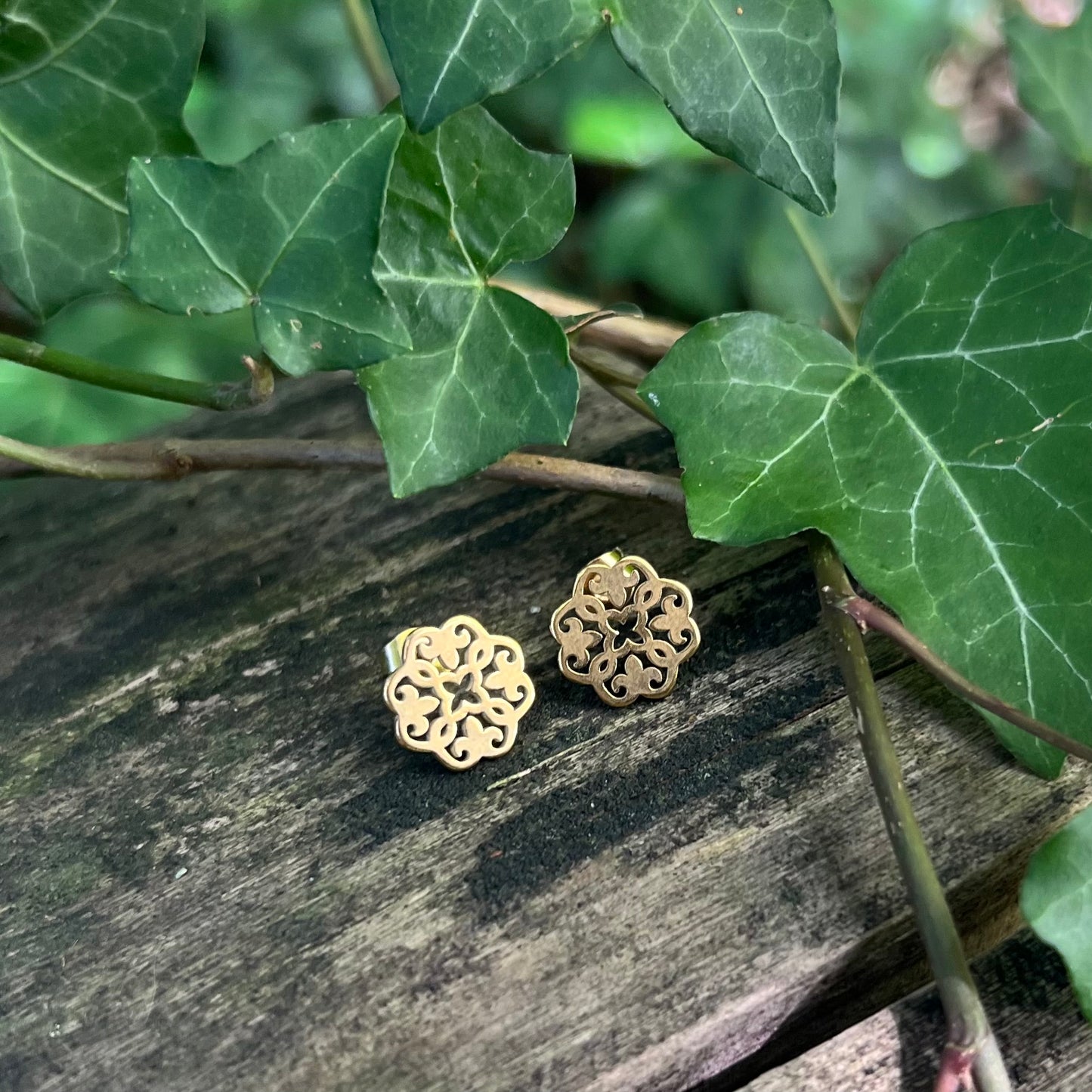 Boucles d’oreilles Fleur de vie - acier inoxydable doré