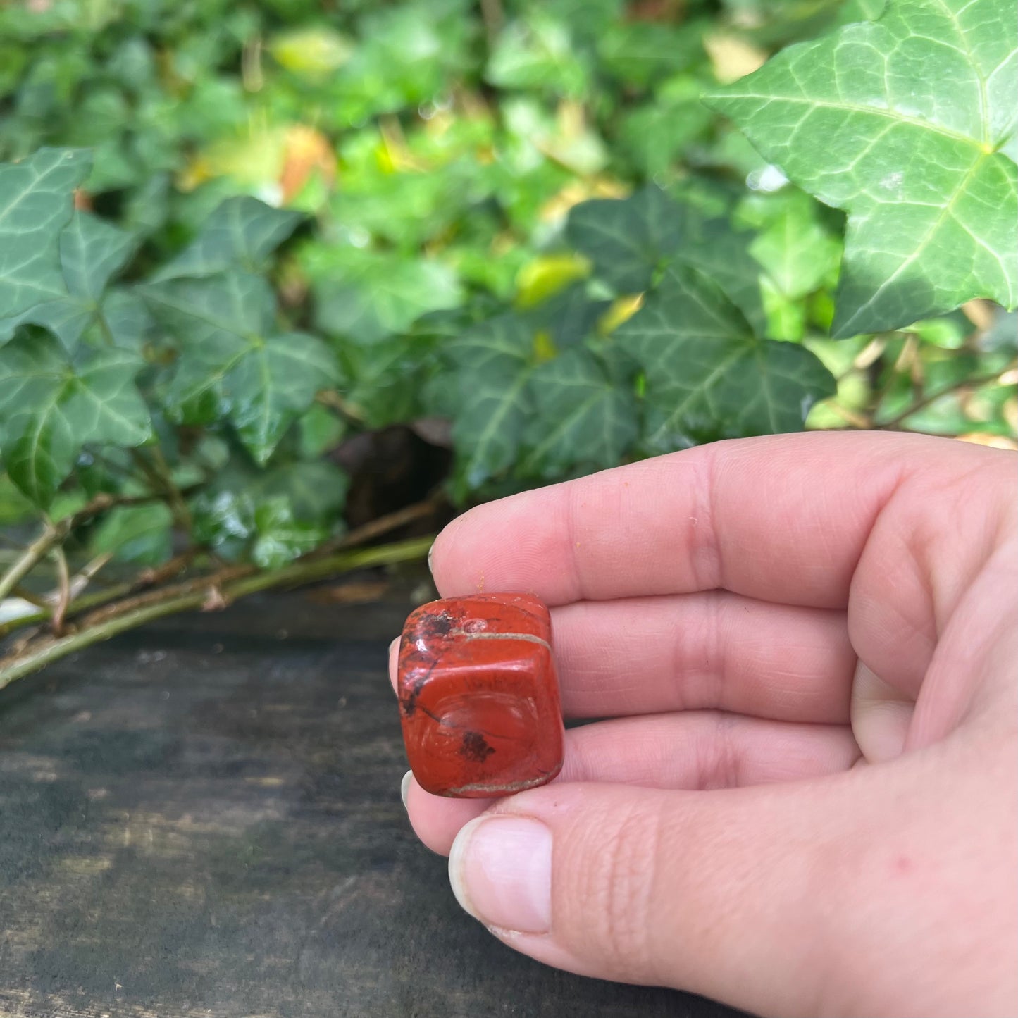Porte encens en Jaspe rouge