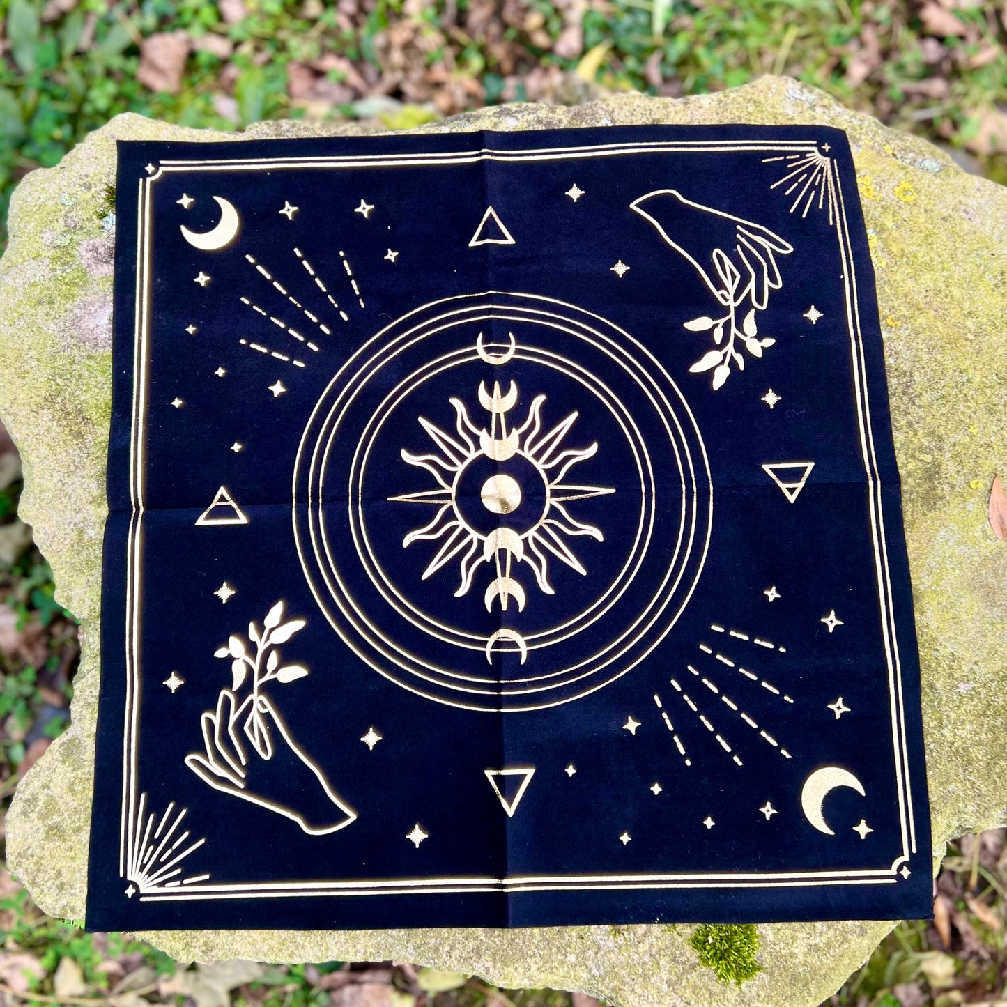 Nappe de Divination en velours noir - Éléments et Lune