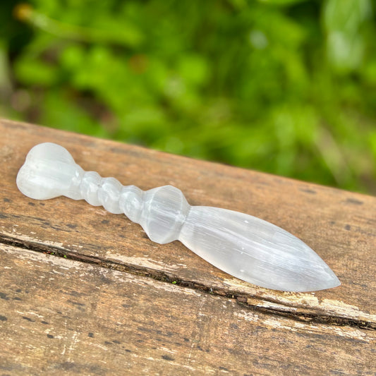 Athamé de Rituel en Sélénite