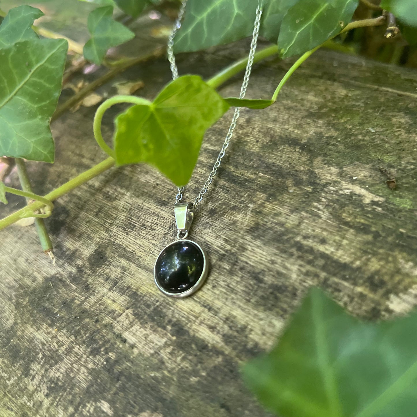 Collier Obsidienne noire - Cabochon rond - acier inoxydable argenté
