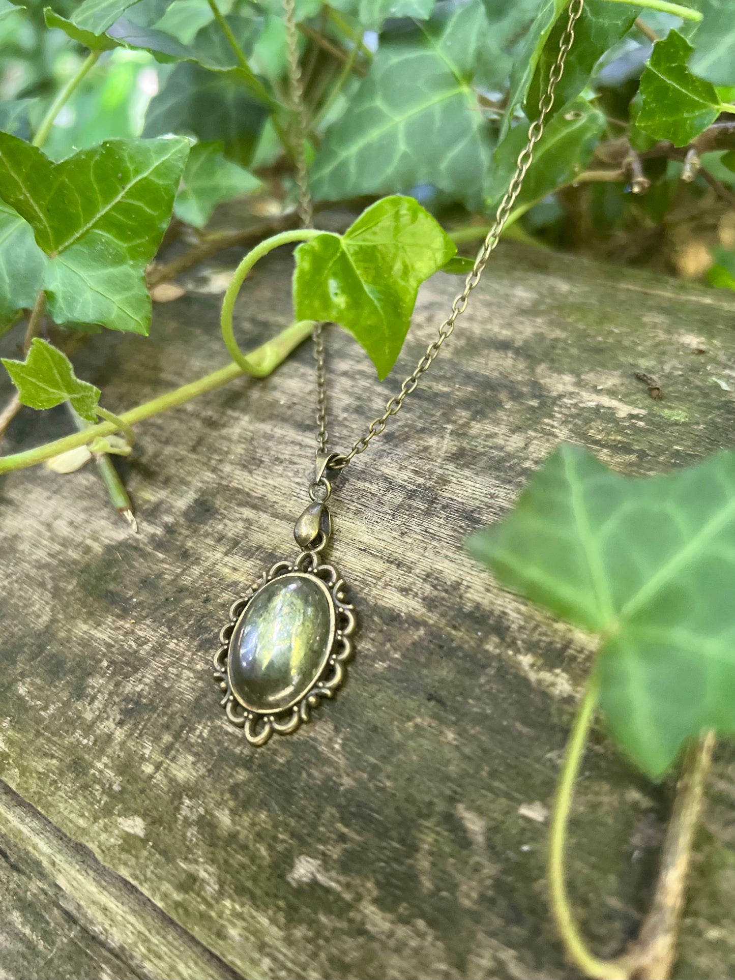 Collier Elfique - Pyrite - Cabochon ovale