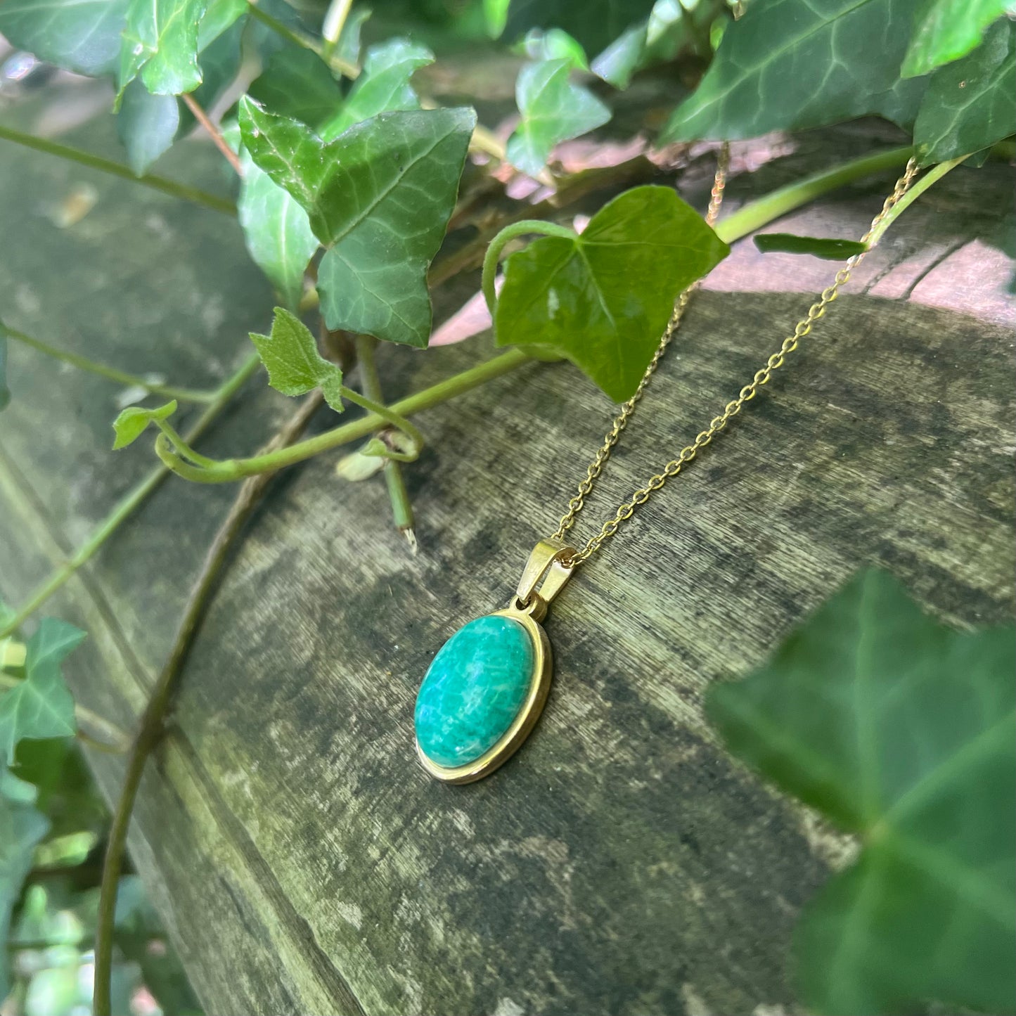 Collier Amazonite - Cabochon ovale - acier inoxydable doré