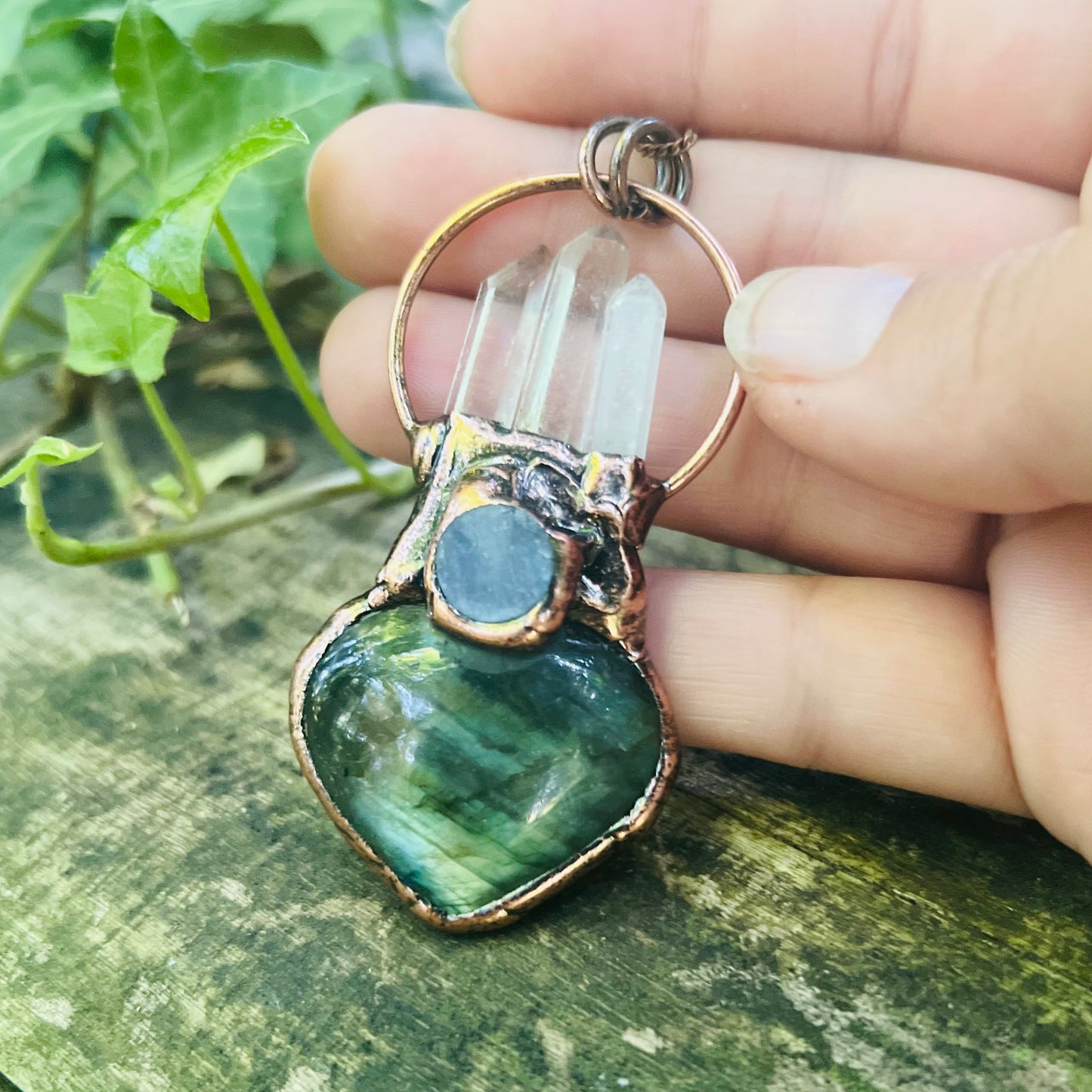 Collier Alanna - Coeur Labradorite, kyanite, Cristal de roche - cuivre