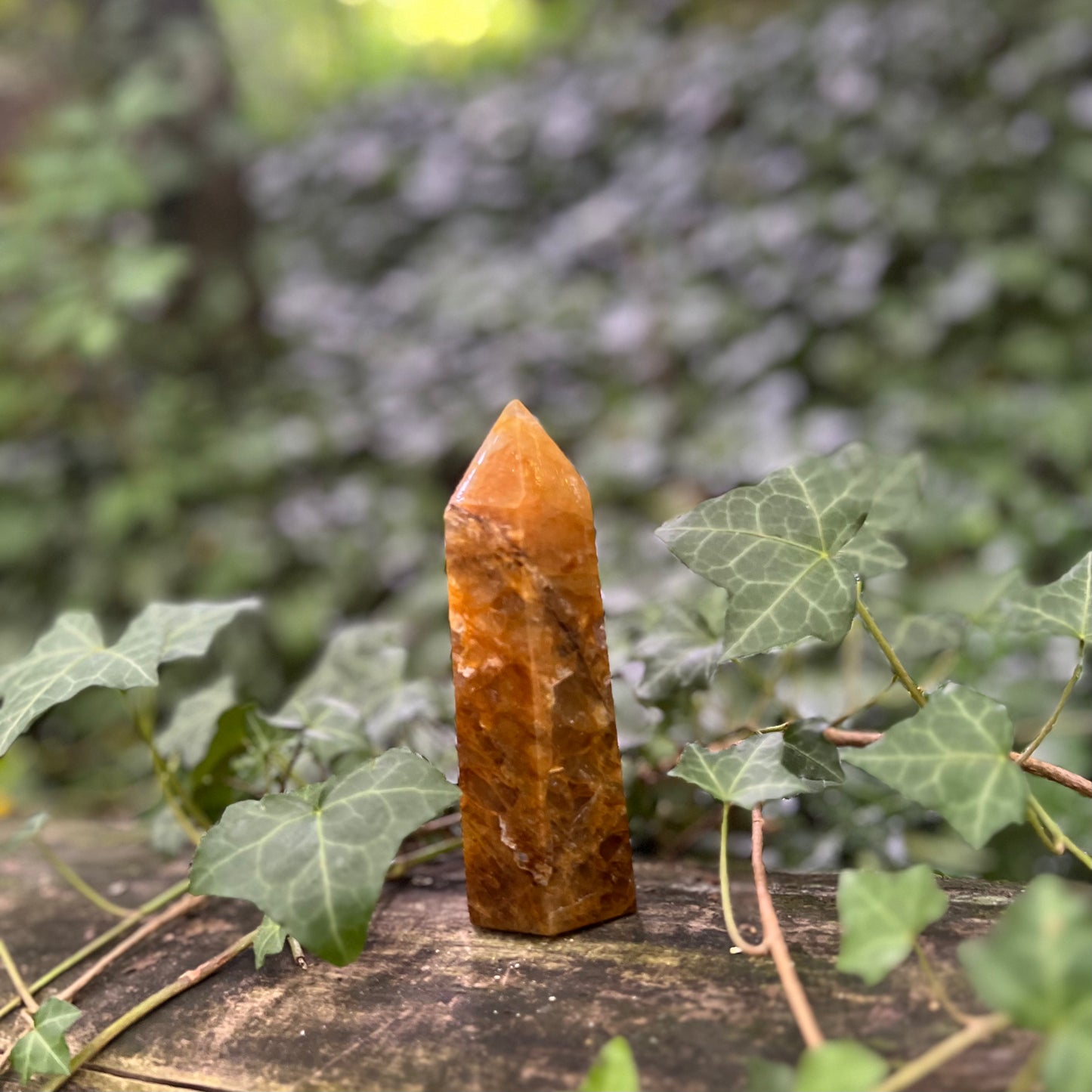 Pointe Quartz hématoïde jaune - 445g