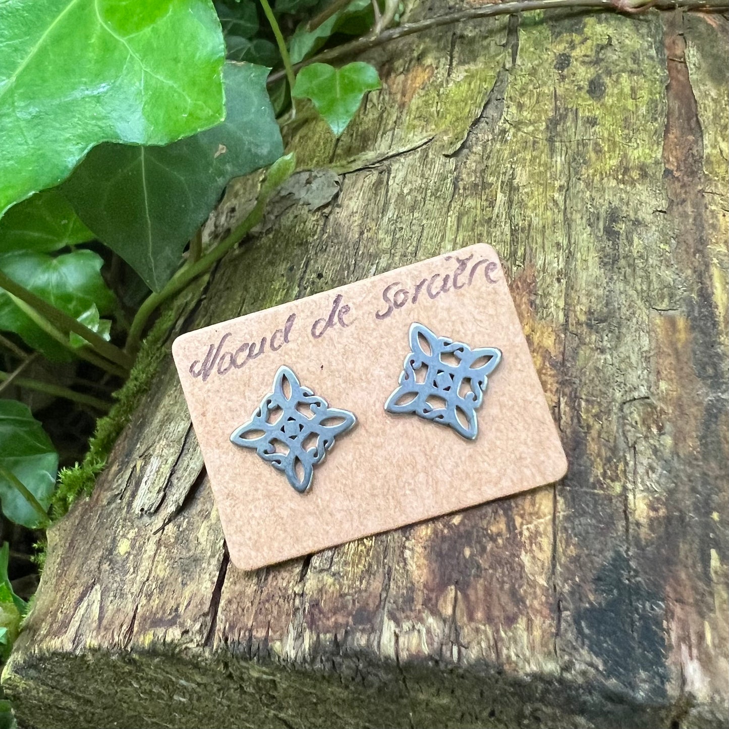 Boucles d’oreilles Noeud de sorcière - acier inoxydable argenté