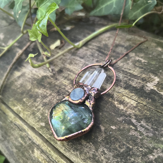 Collier Alanna Labradorite, Kyanite & Cristal de roche