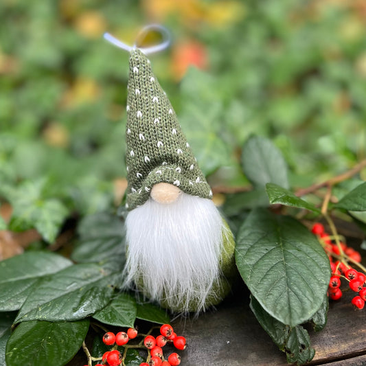 Gnome de Yule - bonnet vert cœur blanc