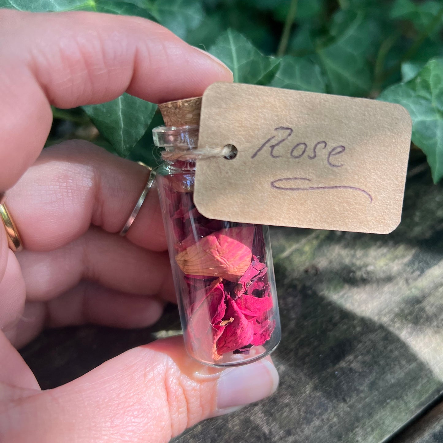 Fiole de Rose séchée / Amour - Guérison - Nature