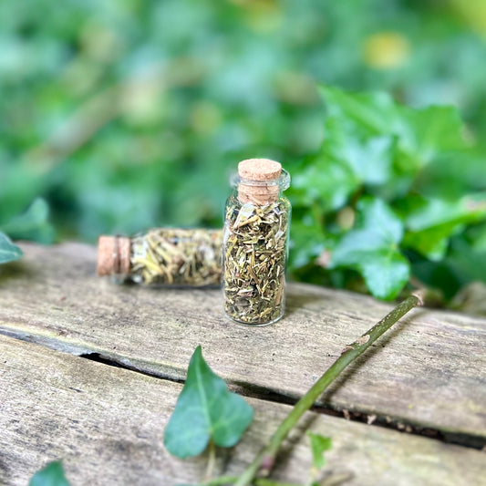 Fiole de Passiflore / Herbal Witch Bottle