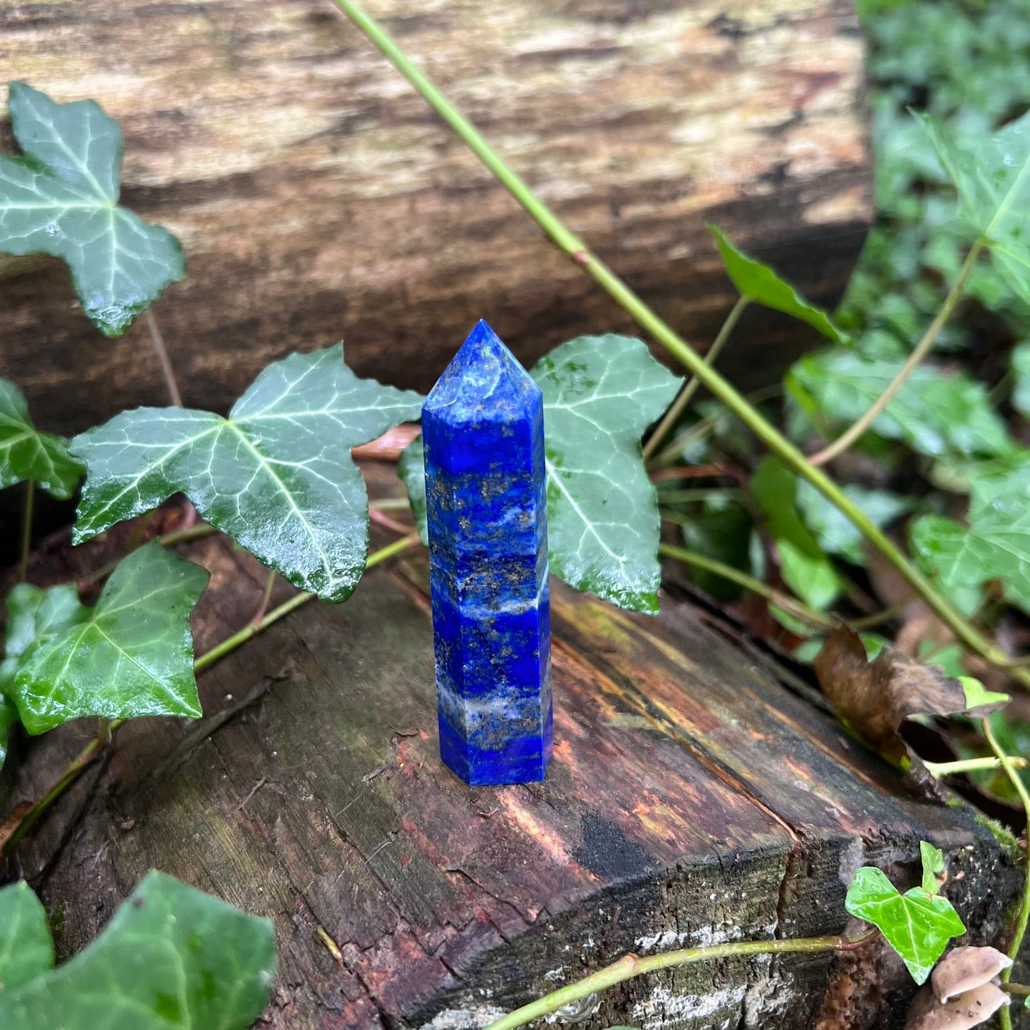 Pointe de guérison / Obélisque Lapis lazuli