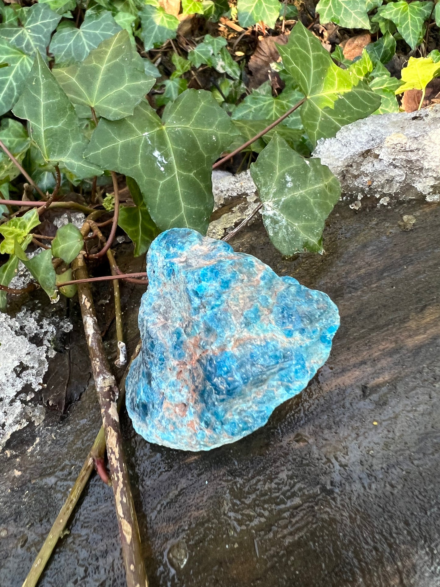 Pierre brute Apatite - 70 à 80g
