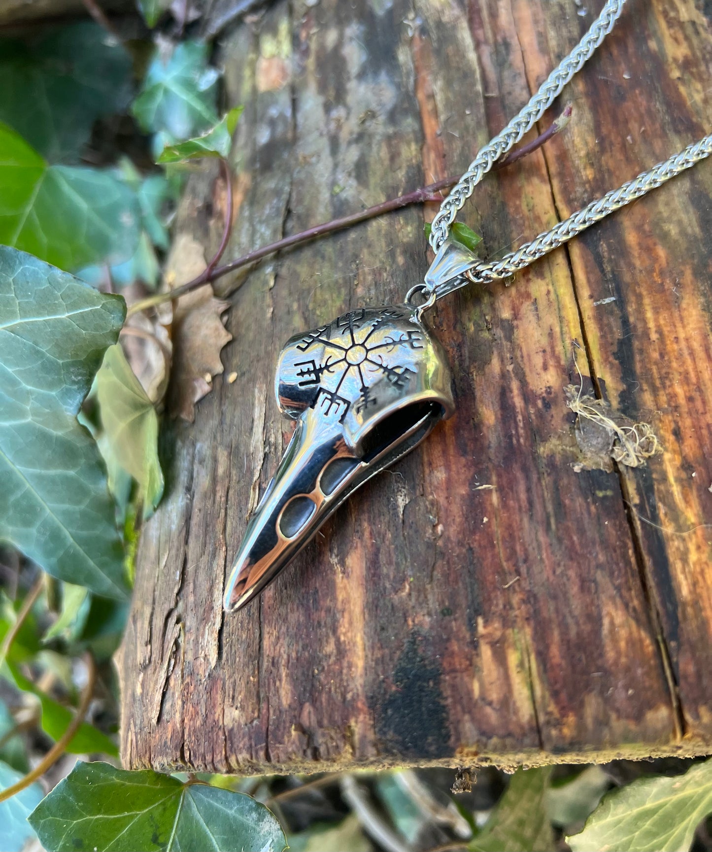 Amulette viking Crâne de corbeau - acier inoxydable
