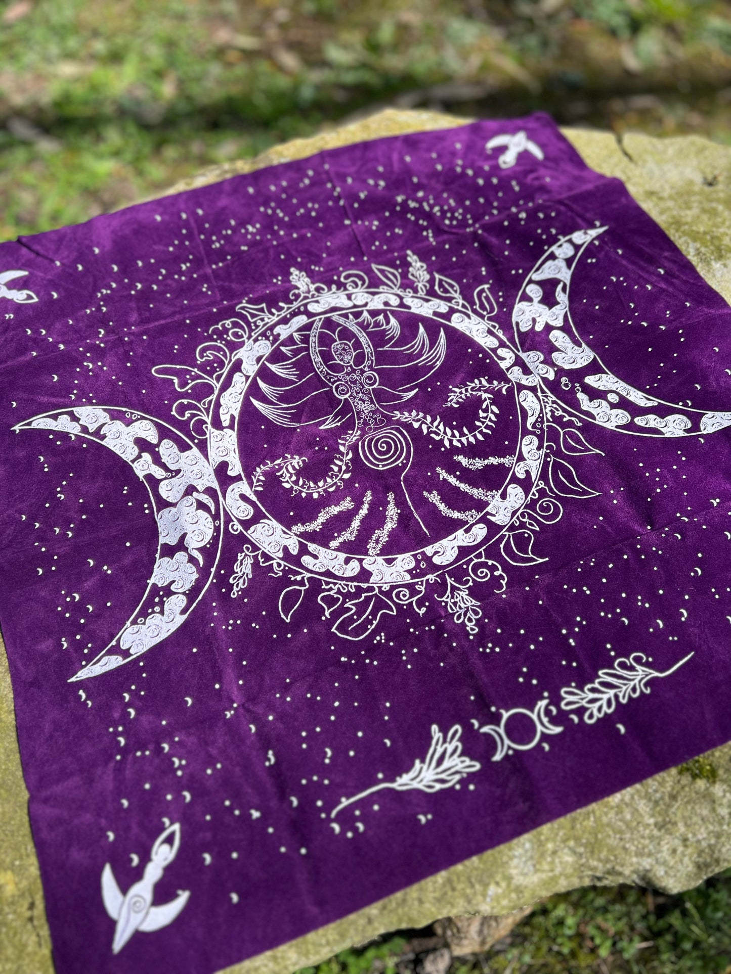 Nappe de Divination en velours violet - Triple lune enchantée