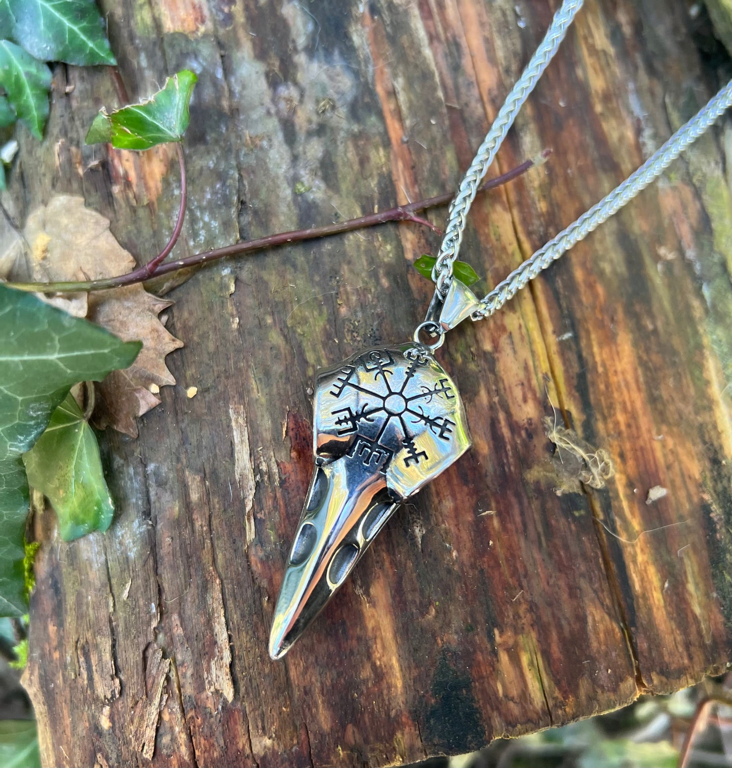 Amulette viking Crâne de corbeau - acier inoxydable